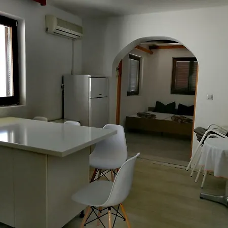 Apartment Renee *