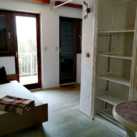 Renee Apartment Baska Voda